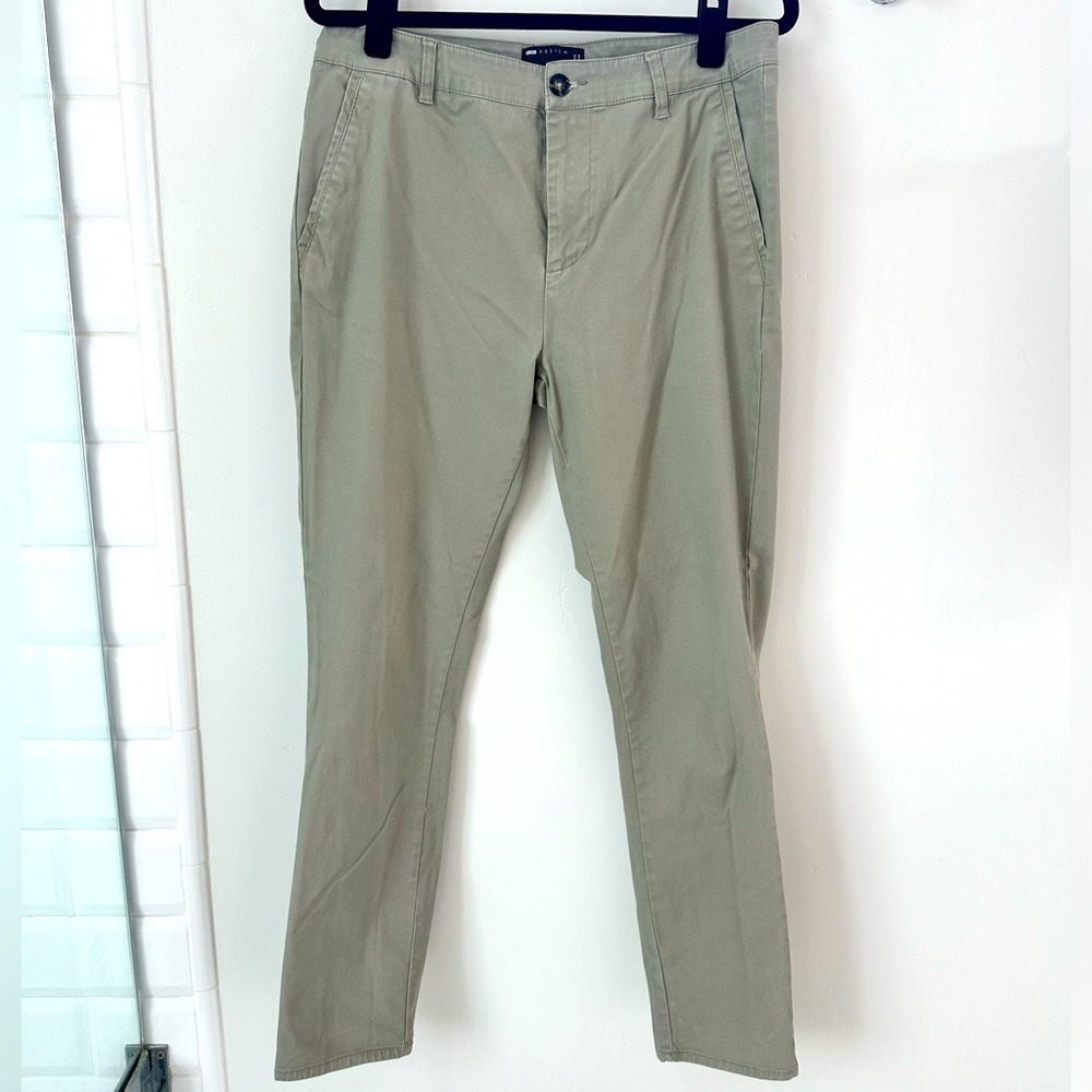 ASOS Men’s Khaki/ Chinos 32x30 Slim fit/ tapered. Excellent condition